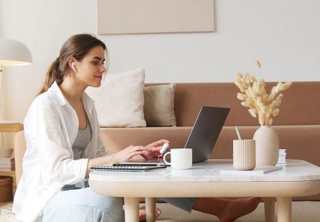 Is Your Website Costing You Sales? 5 Signs It's Time for a Redesign 6 Blog Banner for Steph 6 e1666373399495