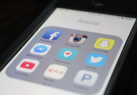 Instagram Boosting Vs. Advertising 7 facebook 1602262 1920